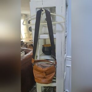 Like New Tan COS Crossbody Purse With Removable Strap
